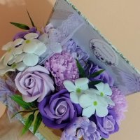 Кутия книга със сапунени цветя, снимка 8 - Подаръци за жени - 40305124
