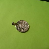 Масивен сребърен медальон, снимка 3 - Колиета, медальони, синджири - 36596426