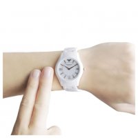 Оригинален дамски часовник Emporio Armani AR1473 Ceramica -50%, снимка 4 - Дамски - 37775013