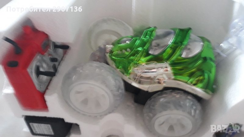 ДЖИП С ДИСТАНЦИОННО УПРАВЛЕНИЕ И ЗАРЯДНИ БАТЕРИИ ,движи се във всички посоки исе върти , снимка 1