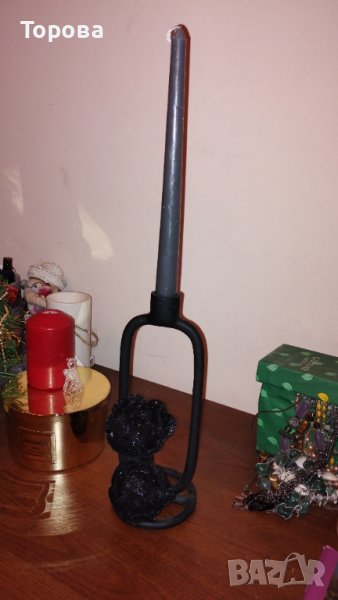 Метален свещник с декорация , снимка 1