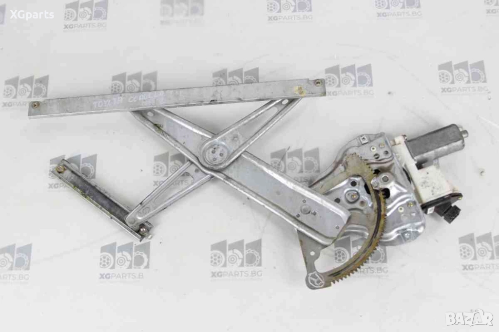 Стъклоповдигач преден десен за Toyota Corolla E12 (2001-2007), снимка 1