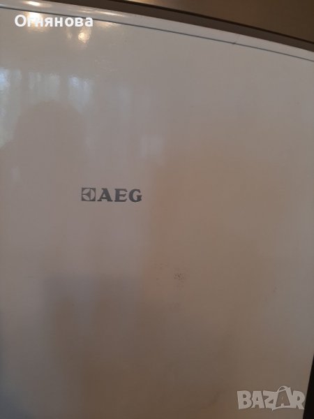 Хладилник с фризер AEG / за ремонт, части, снимка 1