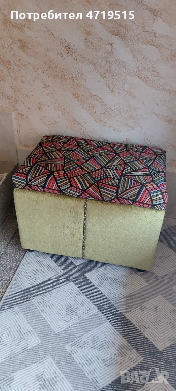 Оригинална табуретка с място за съхранение , снимка 1