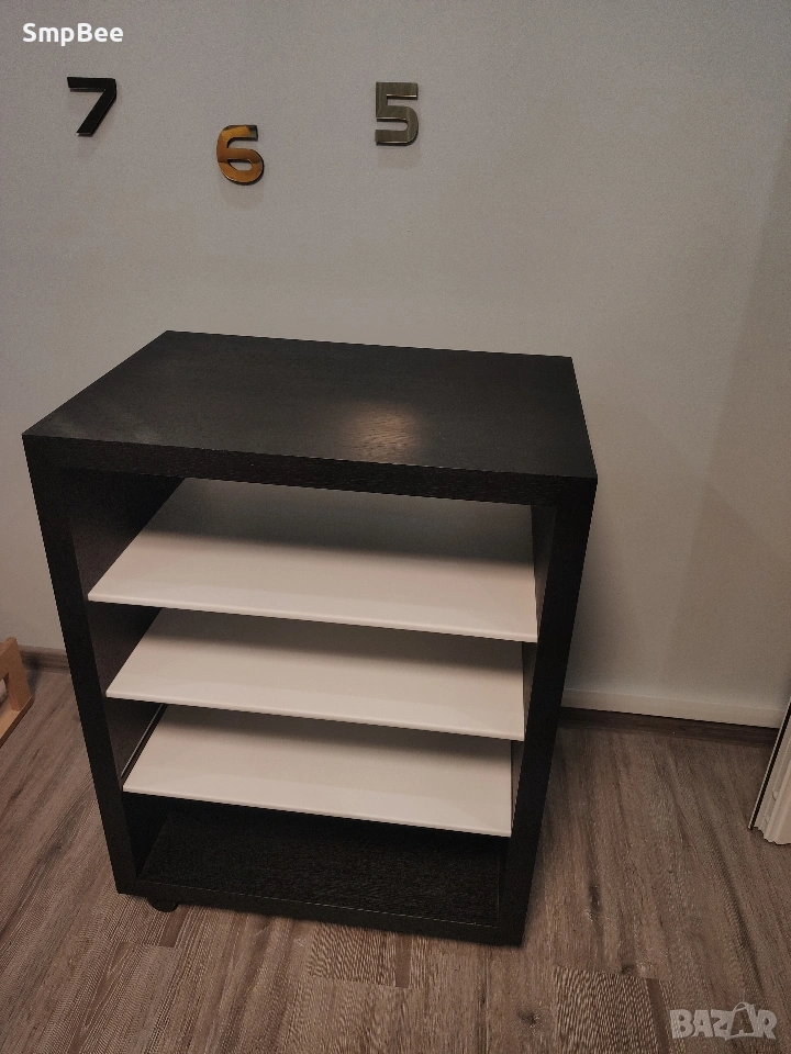 Аудио рак (стойка за аудио техника) – ръчна изработка, на колела, снимка 1