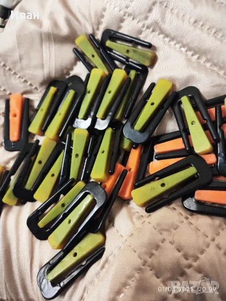 Клипсове за муфиране на оптични или медни кабели., снимка 1