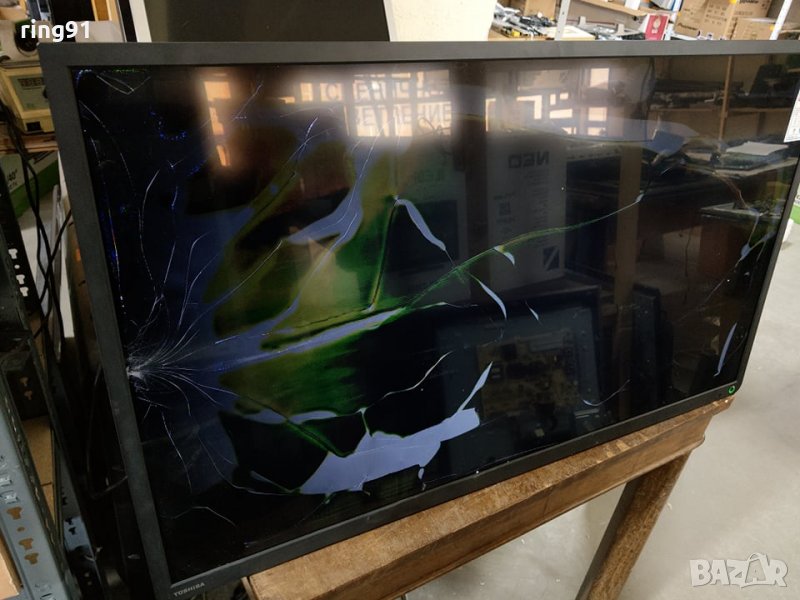 Телевизор Toshiba 39L2333D На части , снимка 1