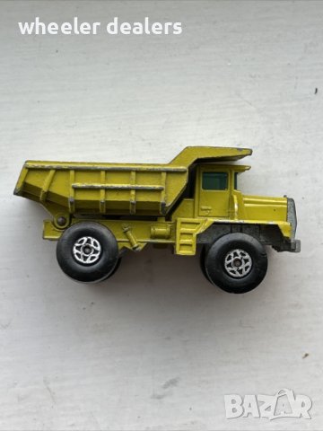 Метална количка Matchbox Mack Dump Truck, снимка 8 - Колекции - 39977585