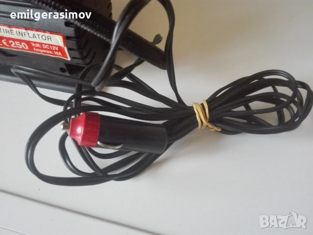 Компресор за гуми., снимка 4 - Аксесоари и консумативи - 53506327