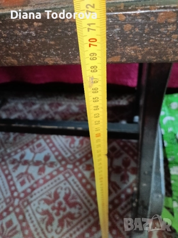 продавам дървена маса с две единични пейки е една двойна ъглова пейка, снимка 5 - Маси - 51533427