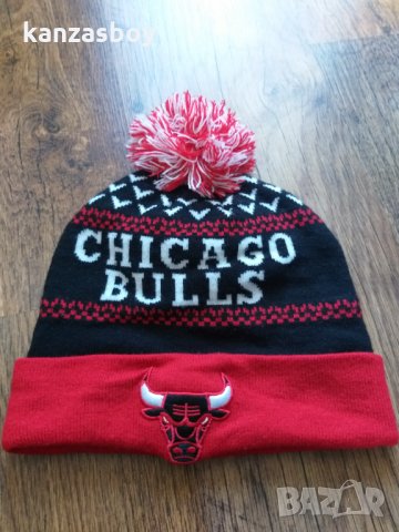 mitchell and ness chicago bulls winter cap - страхотна зимна шапка КАТО НОВА, снимка 2 - Шапки - 34763249