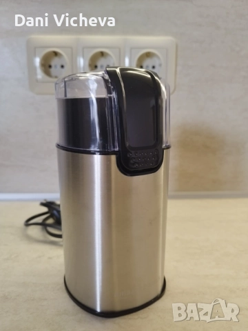 Електрическа кафемелачка Amazon Basics, снимка 7 - Кафемашини - 52873345