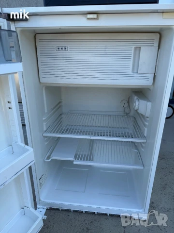 Малък хладилник с камера Миеле , снимка 4 - Хладилници - 50984581