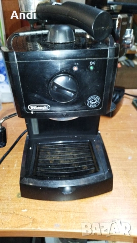 Кафемашина Delonghi EC-150 експресо с крема цедка, снимка 2 - Кафемашини - 53250761