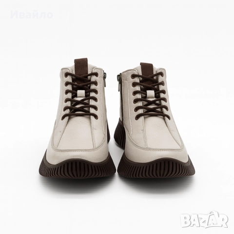 Дамски светлобежови боти от естествена кожа с тъмнокафява подметка и връзки, снимка 2 - Дамски боти - 52190252