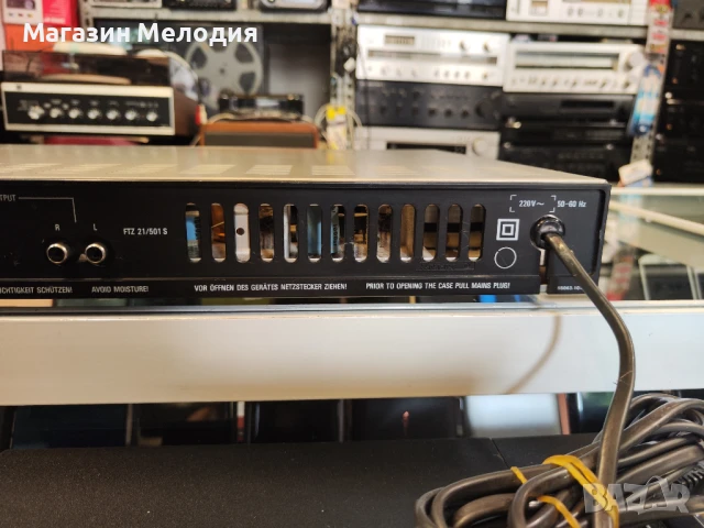 Тунер GRUNDIG ST 6500 В отлично техническо и визуално състояние., снимка 10 - Декове - 50613899