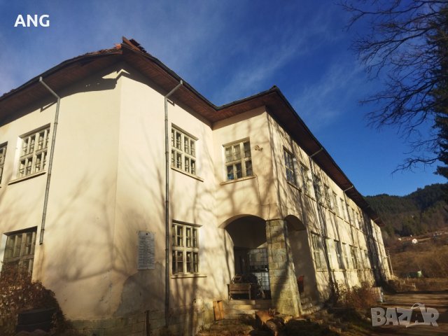 Продава Сграда с УПИ 5030 кв.м. в близост до к.к.Пампорово, снимка 7 - Хотели - 43981513