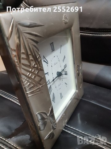 Часовник , снимка 3 - Антикварни и старинни предмети - 32736394