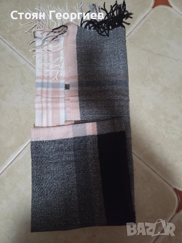 Чисто нов шал 67/186см