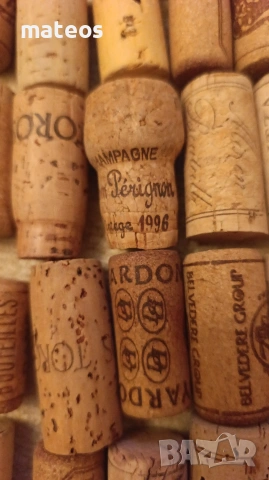 коркови тапи 320 бр, снимка 3 - Декорация за дома - 53078319