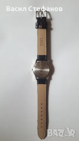 Дамски часовник Q&Q, снимка 4 - Дамски - 48690799