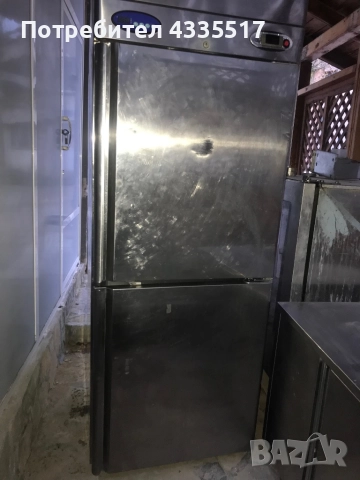 Професионален двоен фризер, снимка 2 - Хладилни витрини и фризери - 52598473