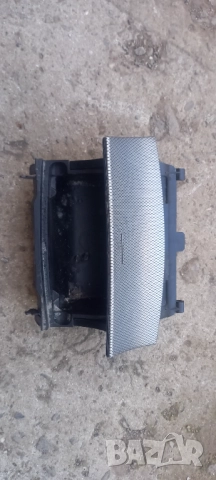 Пепелник за Mercedes W203 C-Class, снимка 2 - Части - 52809872