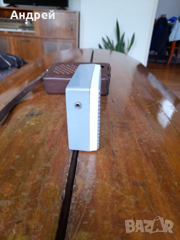 Старо радио,радиоприемник Юпитер М, снимка 5 - Антикварни и старинни предмети - 40802361