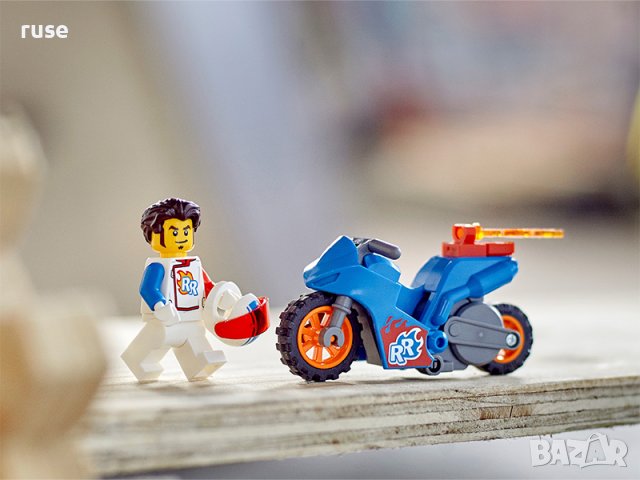 НОВИ! LEGO® City Stunt 60298 Каскадьорски мотоциклет ракета, снимка 11 - Конструктори - 40664091