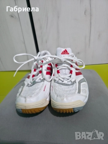 Adidas Speedcourt 5 номер 40 2/3, снимка 3 - Маратонки - 53528993