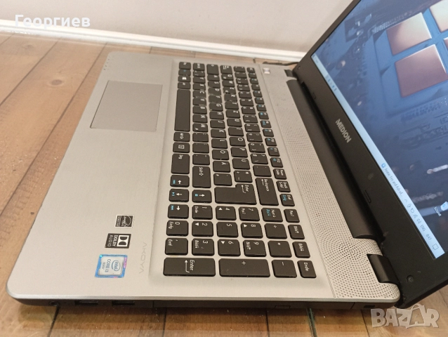 Лаптоп Medion Akoya E6422 - i3 6100U / 15,6", снимка 5 - Лаптопи за дома - 52138774