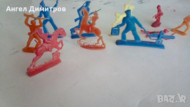 10 соц войници, снимка 3 - Колекции - 35229646