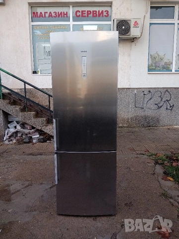 XXL иноксов комбиниран хладилник с фризер Сименс Siemens с две години гаранция!