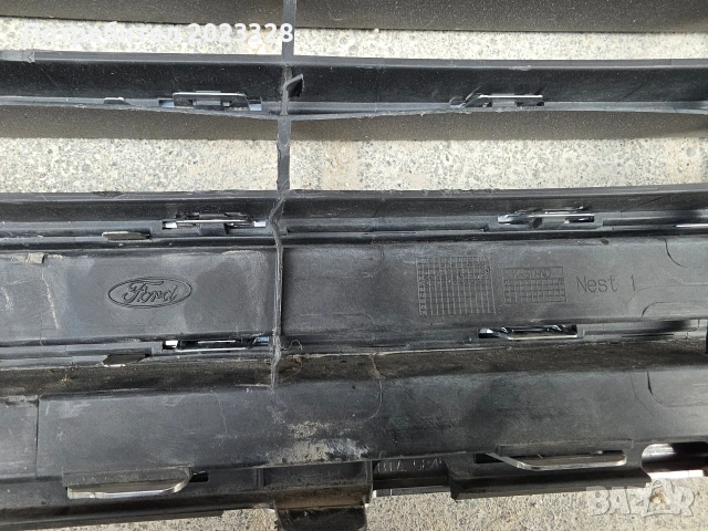 решетка форд фиеста 2013-2017, снимка 2 - Части - 53015765