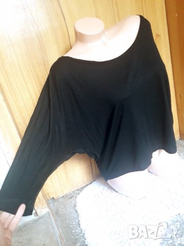 Черна А-образна блуза широк модел с 3/4 ръкав и цип М