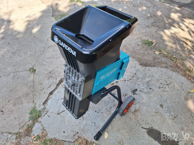 Дробилка за клони Gardena самопоемаща с валове, снимка 7 - Градинска техника - 50997072