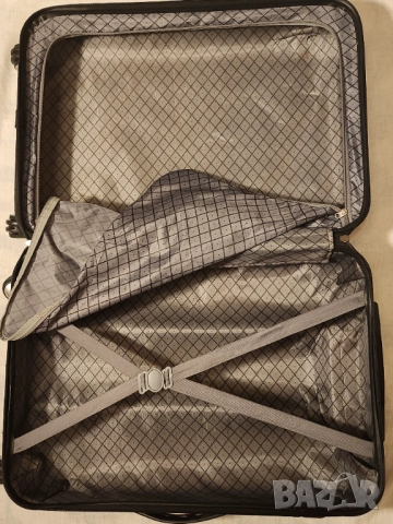 Куфар с твърди полипропиленови стени,  4 колелца, на цип с шифър, с разтегателна дръжка, снимка 7 - Куфари - 52344325