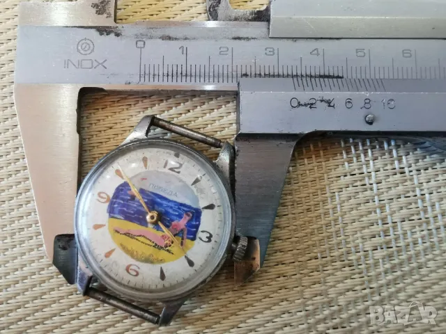 часовник победа, снимка 3 - Антикварни и старинни предмети - 49796078