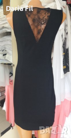 Черна рокля без закопчаване от плътно трико с дантела на деколтето и на гърба, снимка 2 - Рокли - 37686184