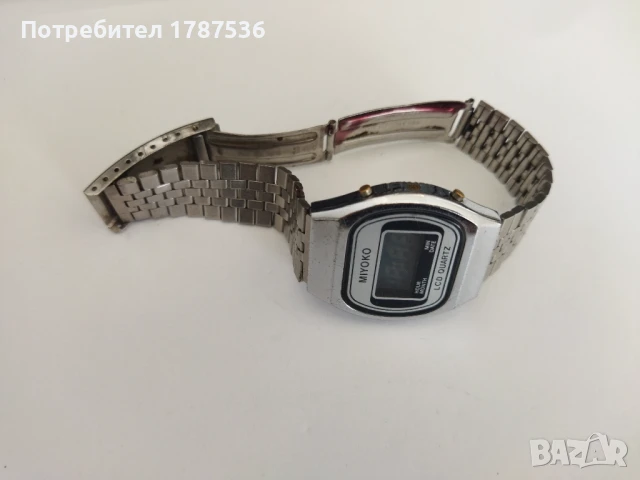 Мъжки часовник , снимка 16 - Други ценни предмети - 50607838