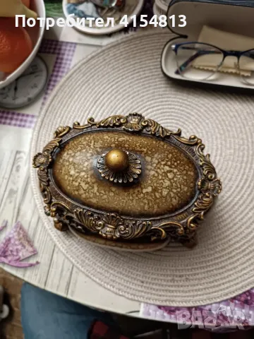 Продавам красива кутийка за бижута , снимка 3 - Други ценни предмети - 49064388