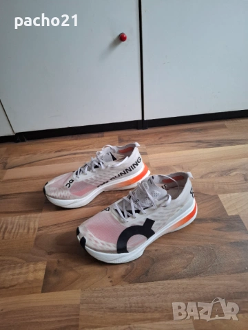 ON Running Cloudboom Strike , снимка 2 - Маратонки - 53456183