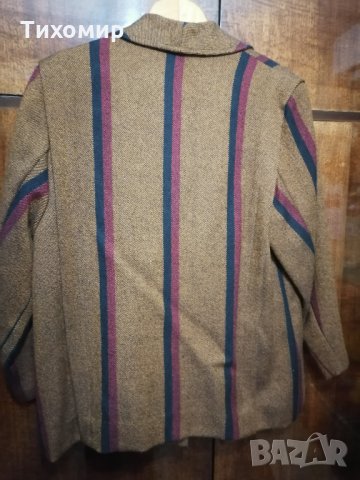 Дамски вълнен костюм  с пола и сако с хастар, снимка 4 - Костюми - 34851097