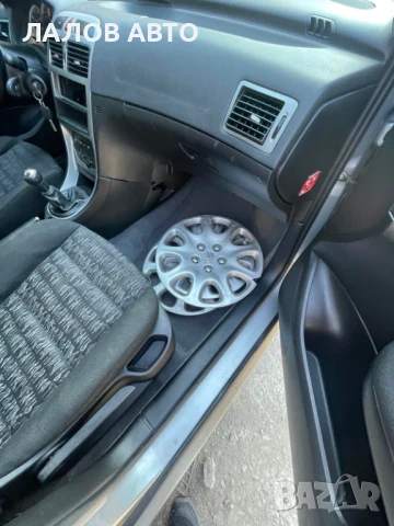 Пежо 307 на части Peugeot 307 (01-08)г 1.6 HDI 109к.с ръчка 6 скорости, снимка 8 - Автомобили и джипове - 51273313
