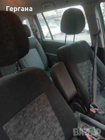 Опел зафира 1.6 фабричен метан , снимка 6 - Автомобили и джипове - 53279010