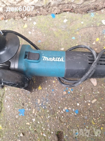 Електрически ъглошлайф Makita 9558HNRG, 840 W, 125 мм , снимка 4 - Други инструменти - 52423968