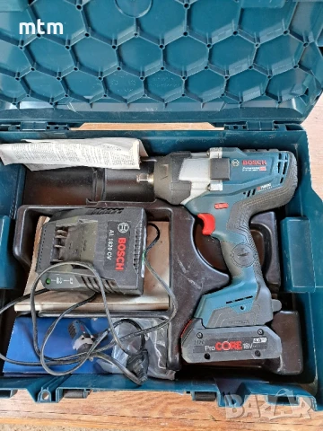 ударен гайковерт bosch, снимка 2 - Винтоверти - 51373054