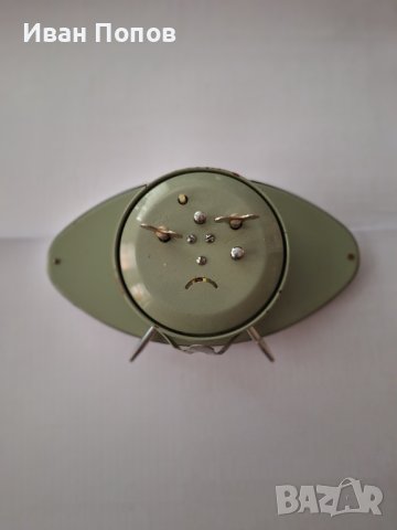 Будилник механичен-Китай, работи точно, снимка 2 - Антикварни и старинни предмети - 43528182