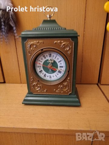 Часовник на батерия и настолна лампа, нови