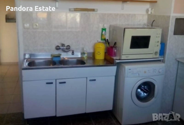 Продава тристаен апартамент в кв. Люлин 4